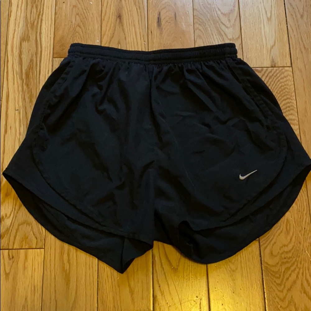 Nike Tempo Black